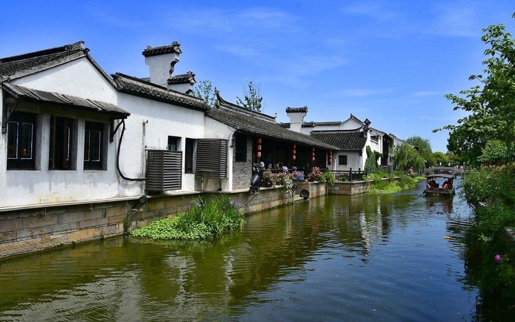 小兔子大冒险